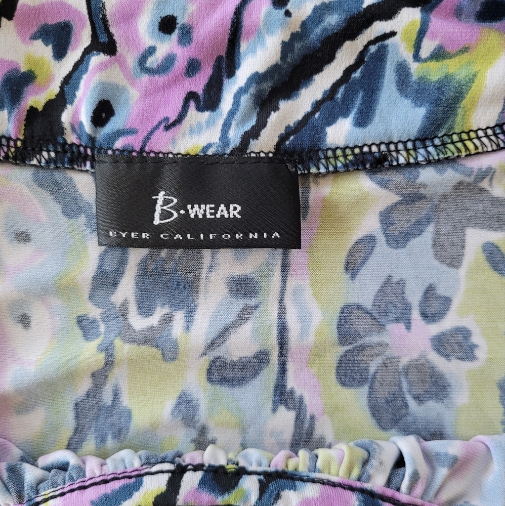 Bwear Top - Picture 2 of 3